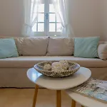 Alisachni 1st Floor * Apraos
