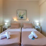 Alisachni 1st Floor *